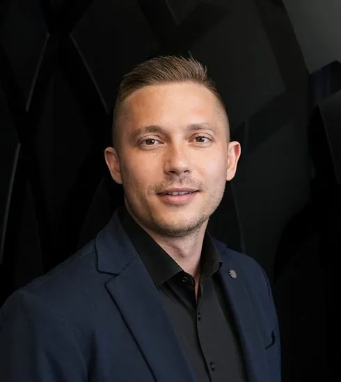 Виталий Кабышев